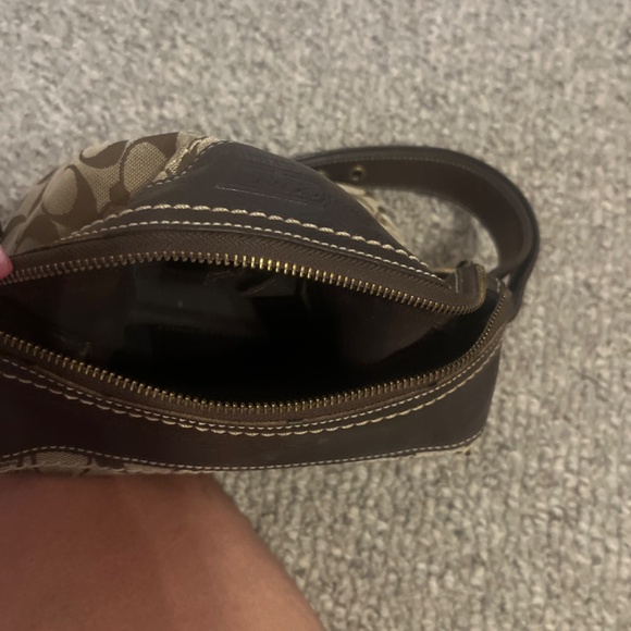 Authentic Coach bag - Picture 3 of 11